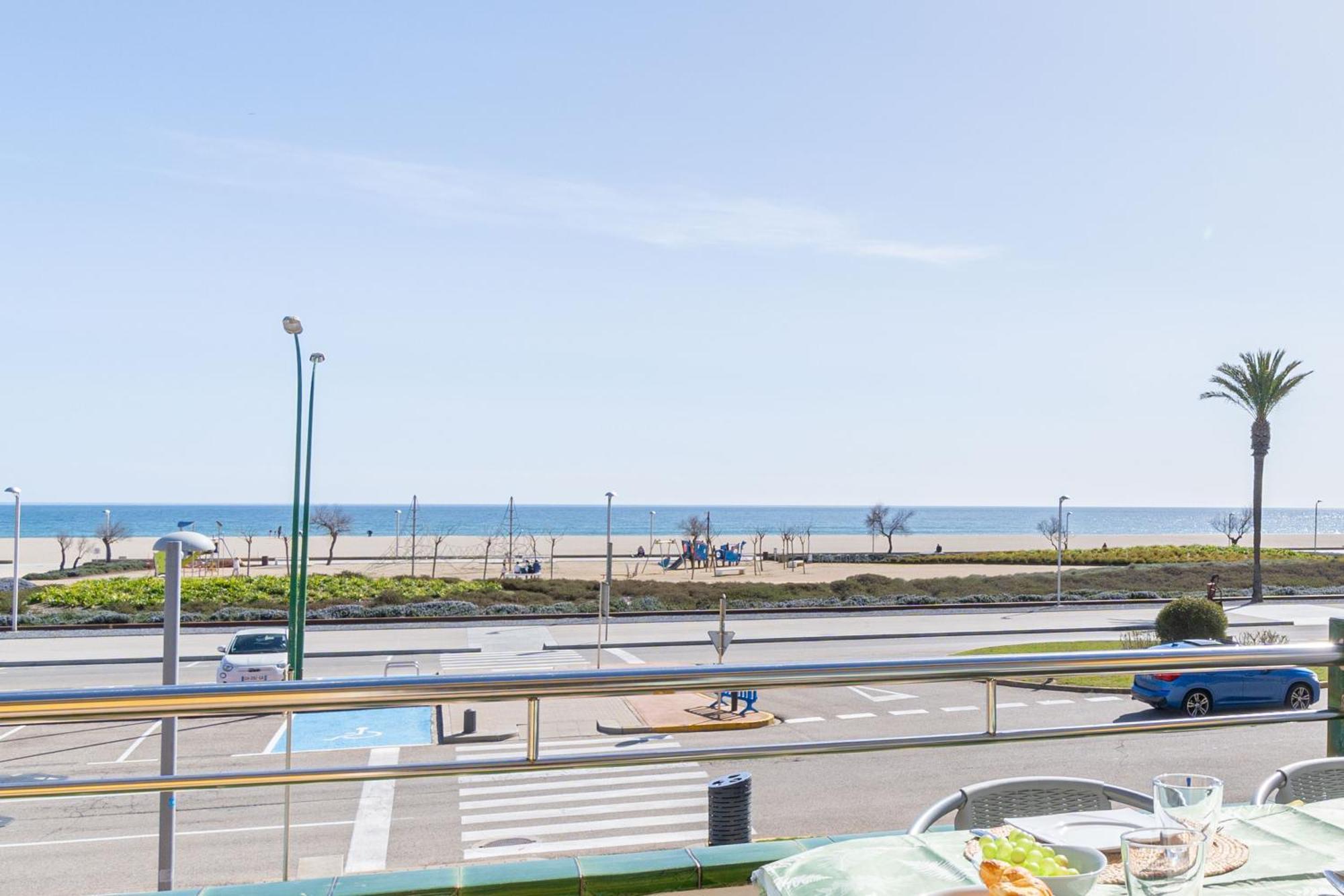 1013 Apartamento Vista Mar Con 2 Habitaciones By Homeselectspain Empuriabrava Kültér fotó